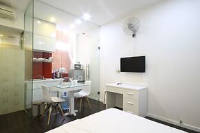 Smiley Apartment 13 - Adults Only