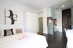 Smiley Apartment 13 - Adults Only