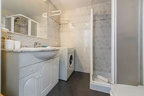 Holidays2Benal Beach