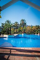 Holidays2Benal Beach