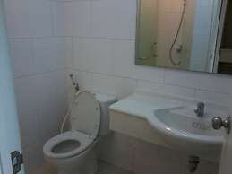 Waterplace Residence