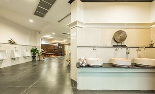 Gassan Khuntan Golf and Resort