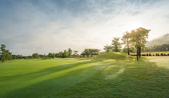Gassan Khuntan Golf and Resort