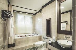 Gassan Khuntan Golf and Resort