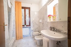 Bright Apartments Moniga - Castle Bells