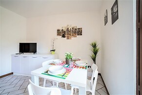 Bright Apartments Moniga - Castle Bells