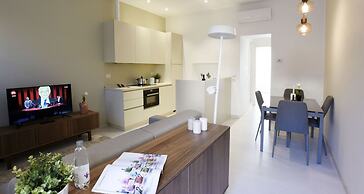 JOIVY Blooming House