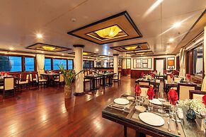 Swan Cruises Halong