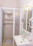 Lake Bosumtwi Hotel & Apartments