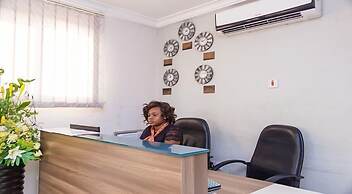 Lake Bosumtwi Hotel & Apartments