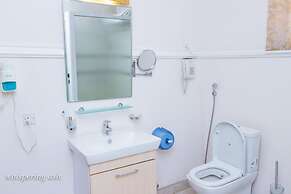 Lake Bosumtwi Hotel & Apartments