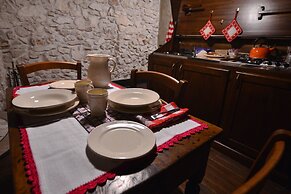 Robur Marsorum Albergo Diffuso