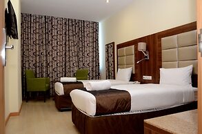 Blu Sky Hotel