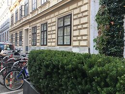 Heart of Vienna Harmoniegasse