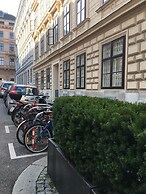 Heart of Vienna Harmoniegasse