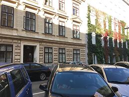 Heart of Vienna Harmoniegasse