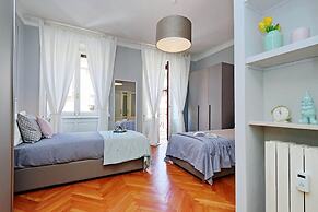 JOIVY Austere Elegance