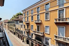 JOIVY Austere Elegance