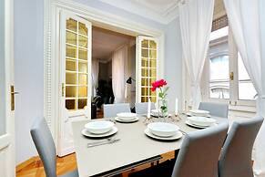 JOIVY Austere Elegance