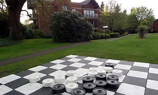 Macdonald Elmers Court Resort