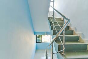 OYO 4195 Clausil Inn