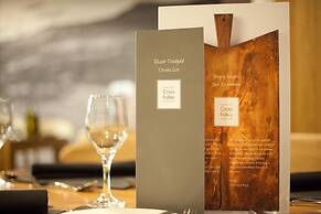 The Cross Foxes- Bar Grill and Rooms