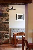 The Cross Foxes- Bar Grill and Rooms