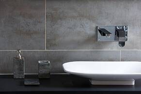 The Cross Foxes- Bar Grill and Rooms