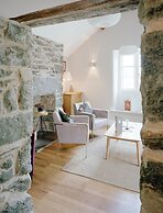 The Cross Foxes- Bar Grill and Rooms