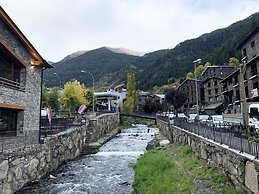 Apartamentos Arinsal 3000