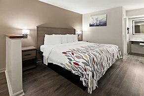 Red Roof Inn & Suites Monroe, NC