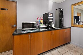 Red Roof Inn & Suites Monroe, NC