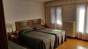 Hotel Albergo Dolomiti