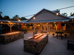 Holiday Inn Club Vacations Villages Resort at Lake Palestine by IHG