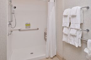 Holiday Inn Express & Suites West Melbourne by IHG