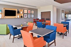 Holiday Inn Express & Suites West Melbourne by IHG