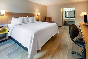 Days Inn by Wyndham Birch Run