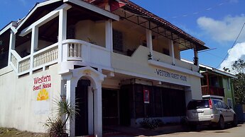 Don Santiago Guesthouse Downtown