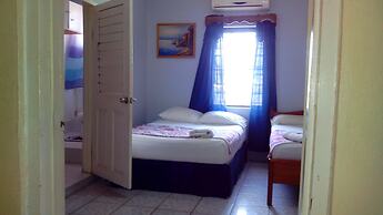 Don Santiago Guesthouse Downtown