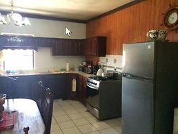 Don Santiago Guesthouse Downtown