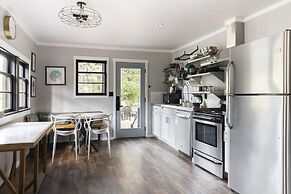 LOGE Leavenworth Riverside