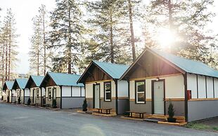 LOGE Leavenworth Riverside