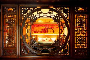 Lijiang Golden Path Hospitality