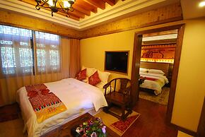 Lijiang Golden Path Hospitality