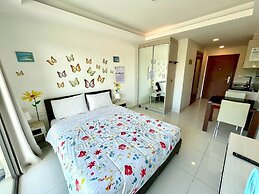 Laguna Beach Resort 2 by PSR ASIA