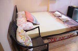 V.Hauschild Transient House B