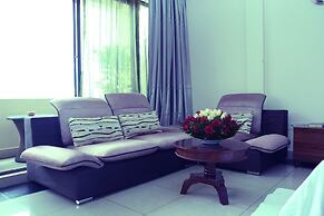 Five to Five Hotel
