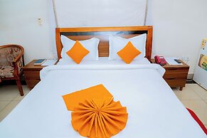 Five to Five Hotel