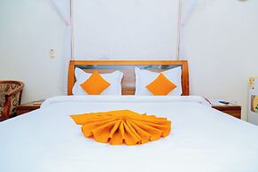 Five to Five Hotel
