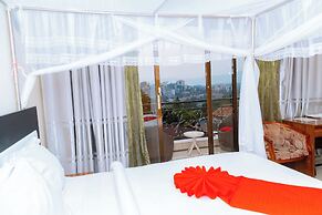 Five to Five Hotel